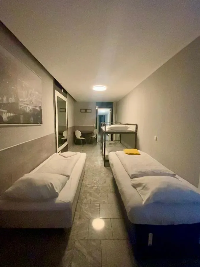 Hotel Moji Koeln Sieversstrasse 2*, Кёльн Германия