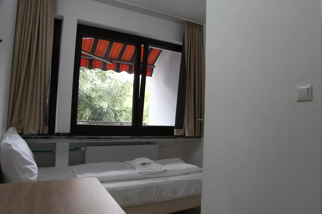 Hotel Moji Koeln Sieversstrasse  Кёльн