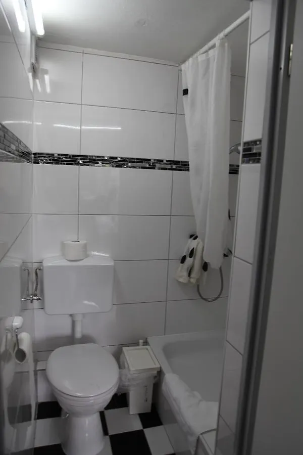 Hotel Moji Koeln Sieversstrasse