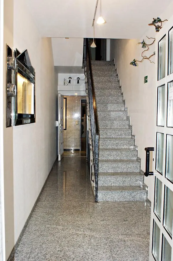 Hotel Moji Koeln Sieversstrasse Кёльн